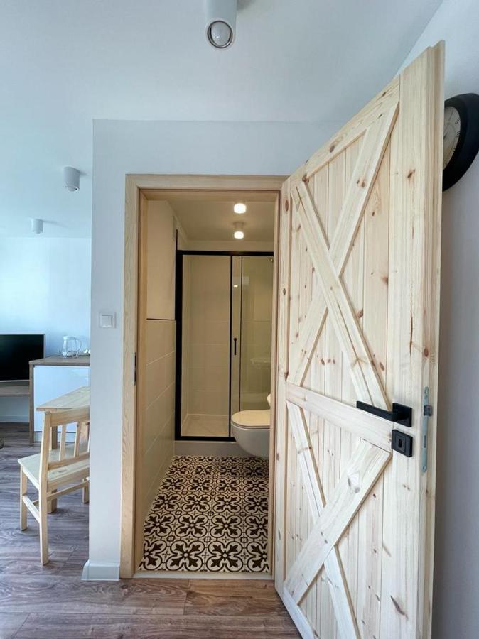 Niron Apartament Ludowa بيوا المظهر الخارجي الصورة