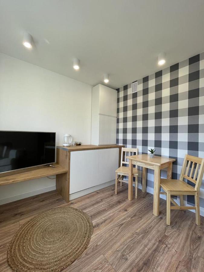 Niron Apartament Ludowa بيوا المظهر الخارجي الصورة